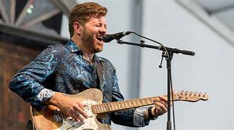 Tab Benoit